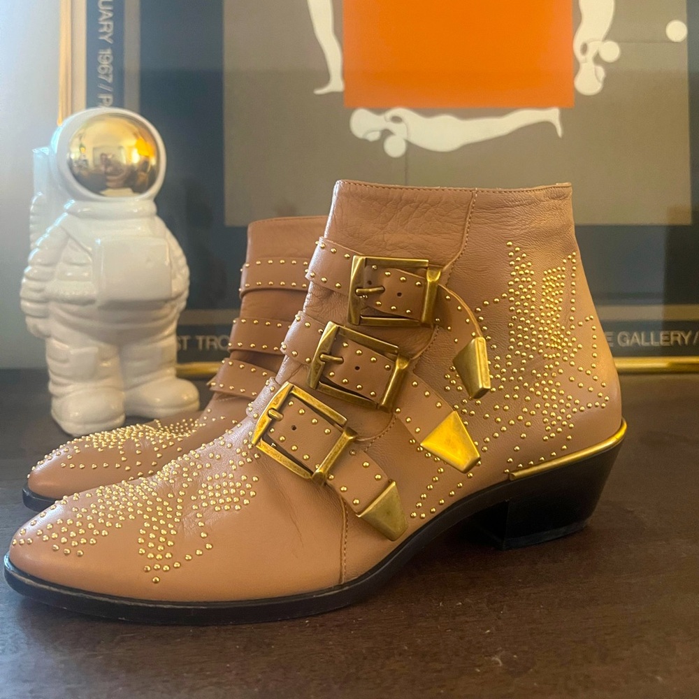 Tan leather Susanna booties ✨
